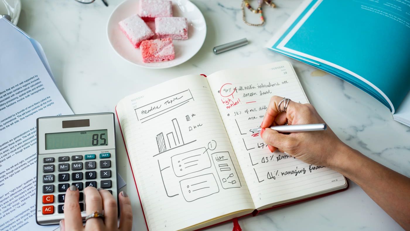 How to track project budgets